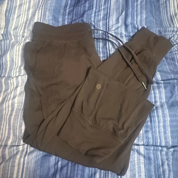 Lululemon Soft Ambitions High Rise Jogger
Black Size 8 - Picture 1 of 5